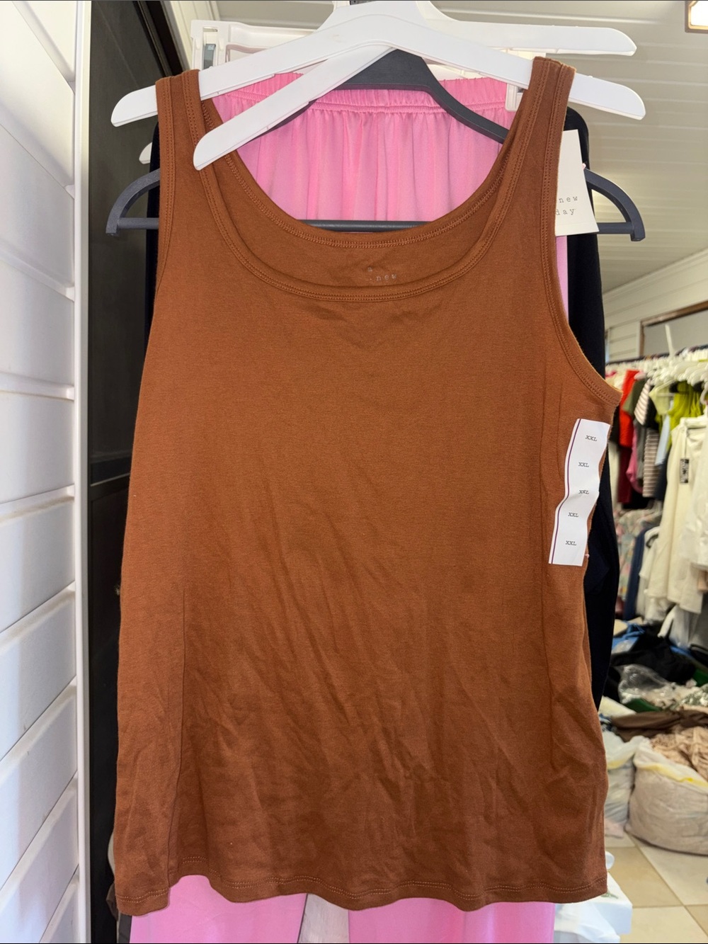 5/$10 Classic Brown Sleeveless Tank Top - Unbranded